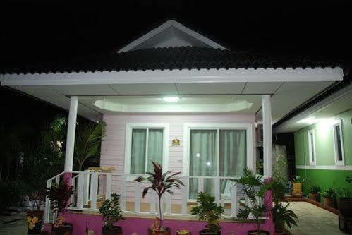 บ้านอิ่มเอม Pattaya ภายนอก รูปภาพ